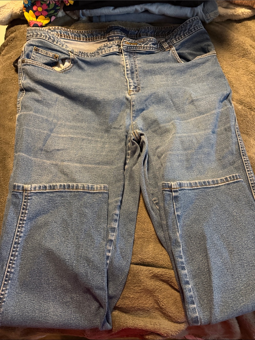 bill blass Light Blue Relaxed Women's Jeans